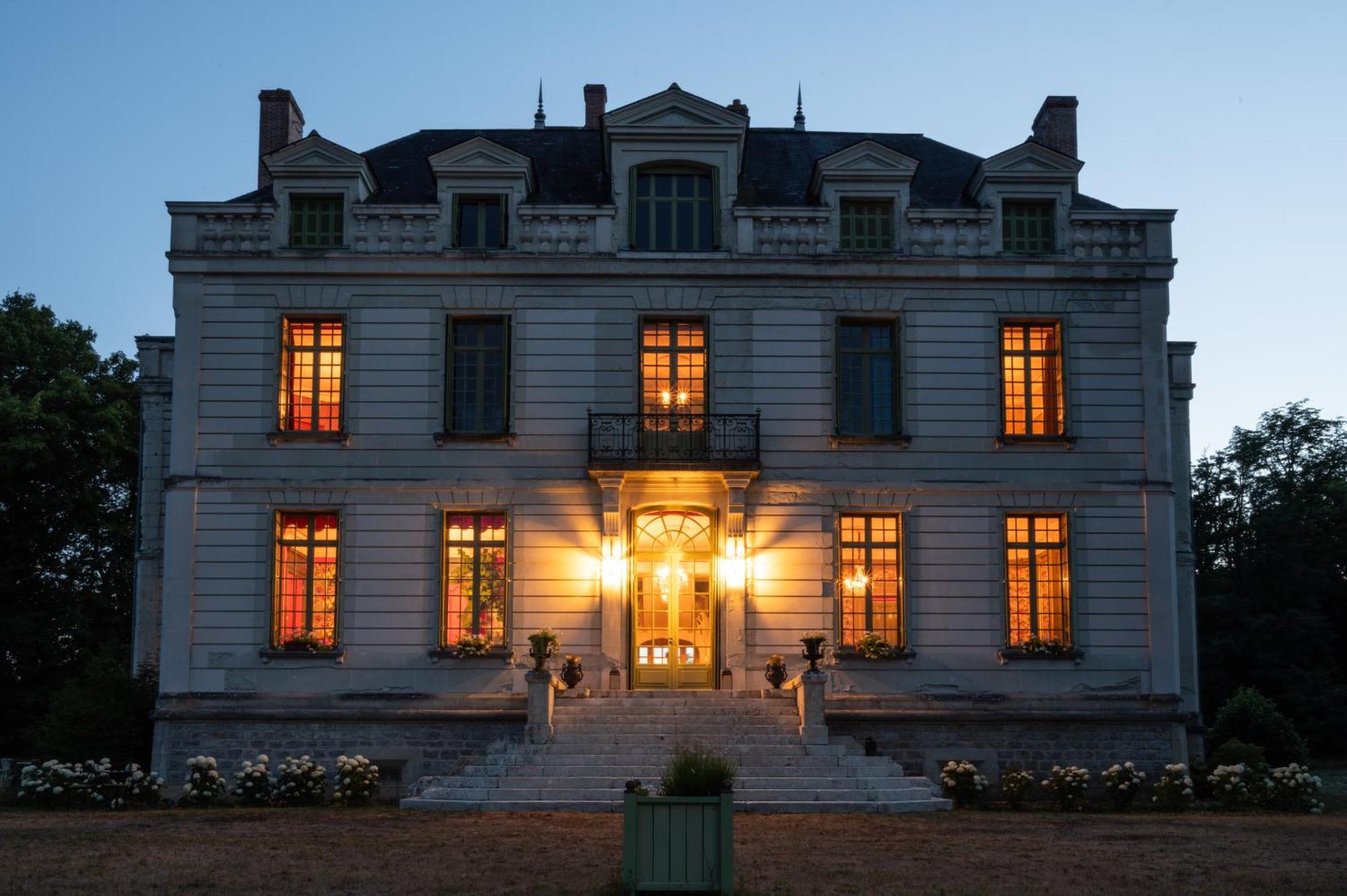 Le Chateau Du Breuil Mazieres-de-Touraine Bagian luar foto